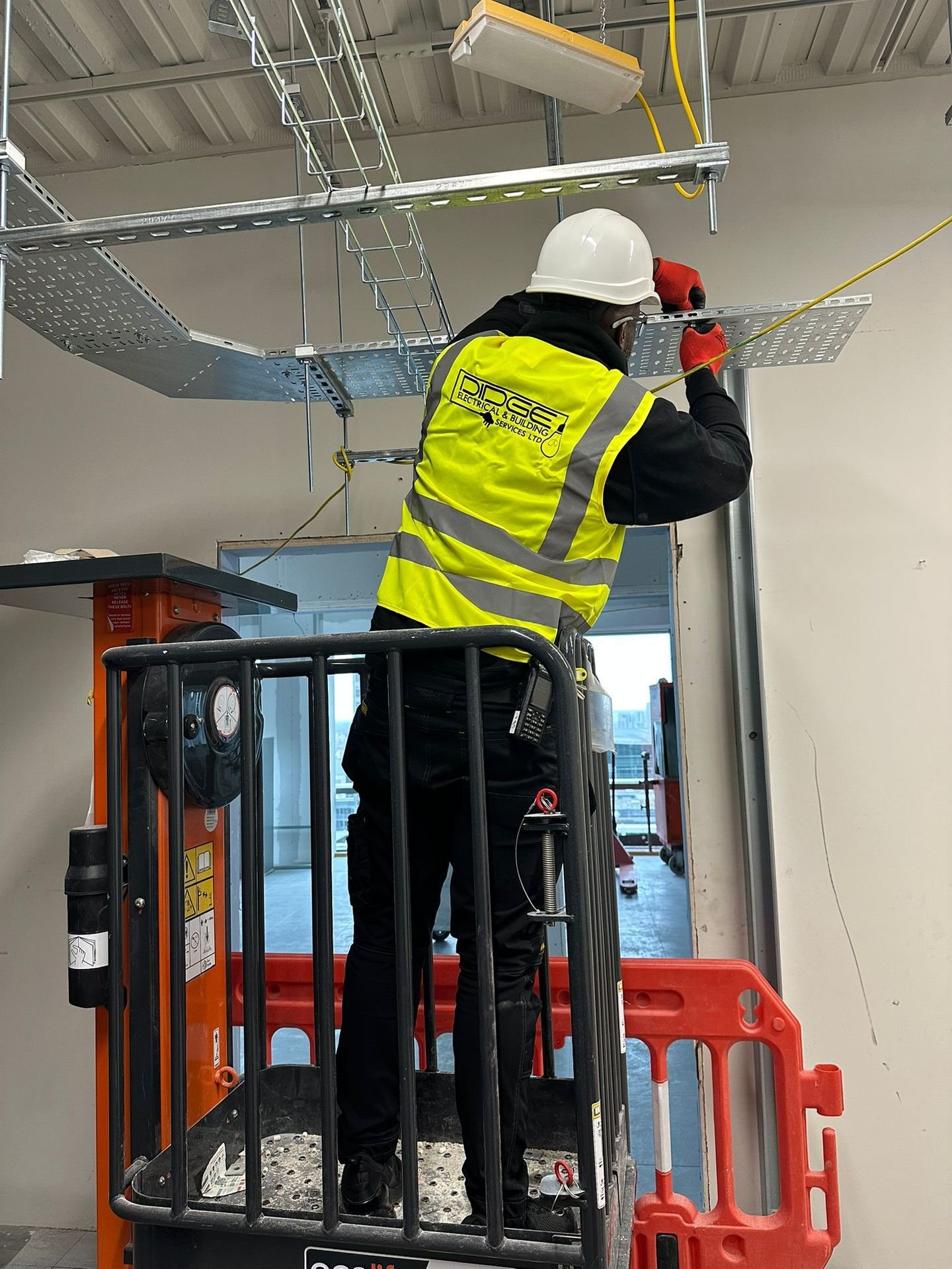Overhead cable tray installation
