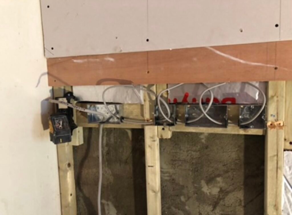 Mounting 1st fix electrics
