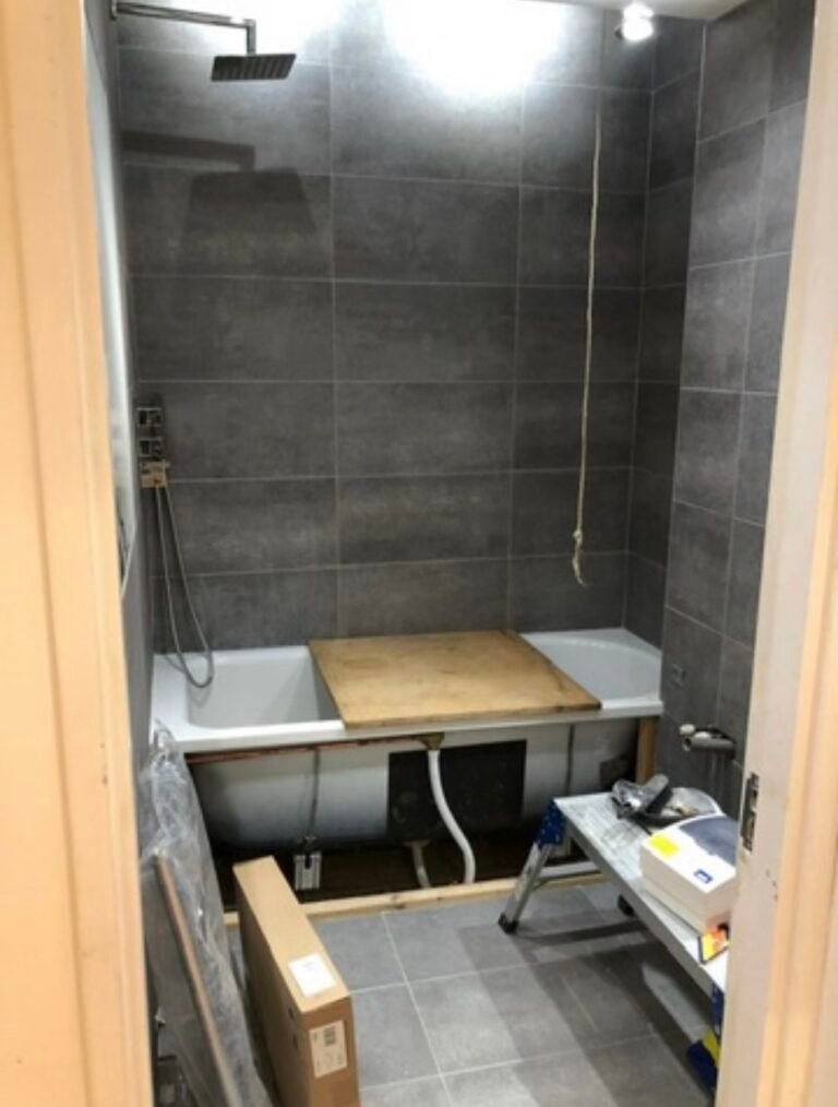 Fully refurbished bathroom