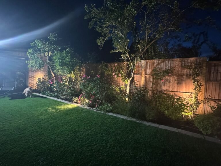 Low voltage garden spike lights